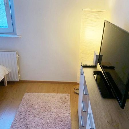 3 Bedroom Apartment In לברקוסן מראה חיצוני תמונה