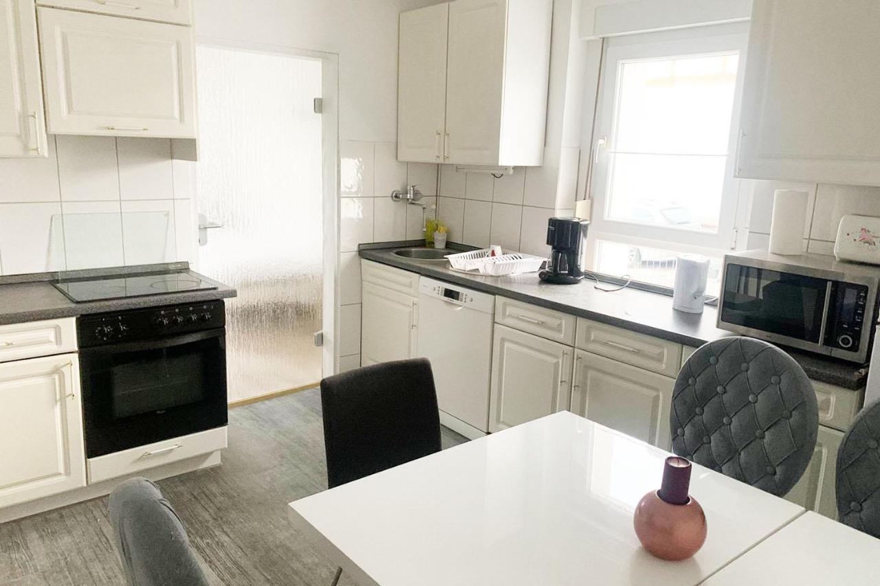 3 Bedroom Apartment In לברקוסן מראה חיצוני תמונה